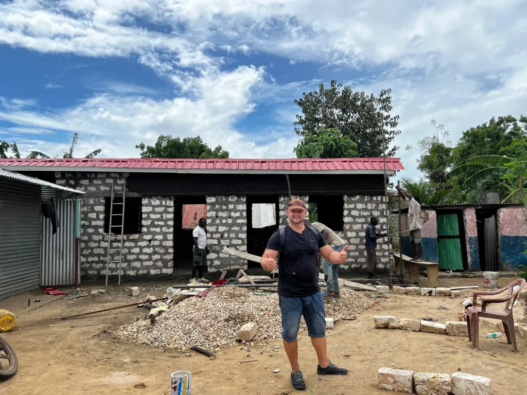 Новые классы Malindi Bring Life Academy