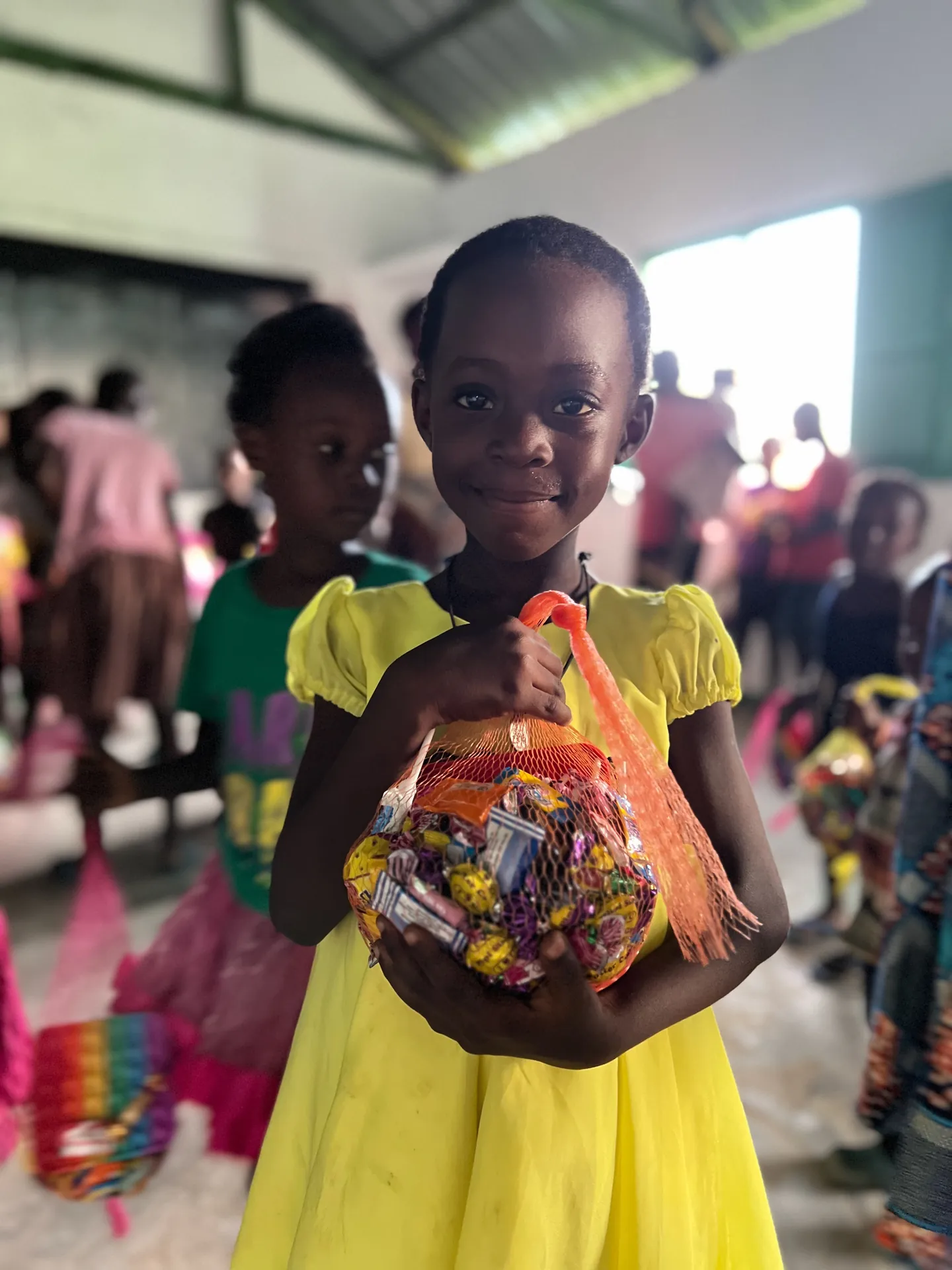 Children with Christmas gifts in Malindi