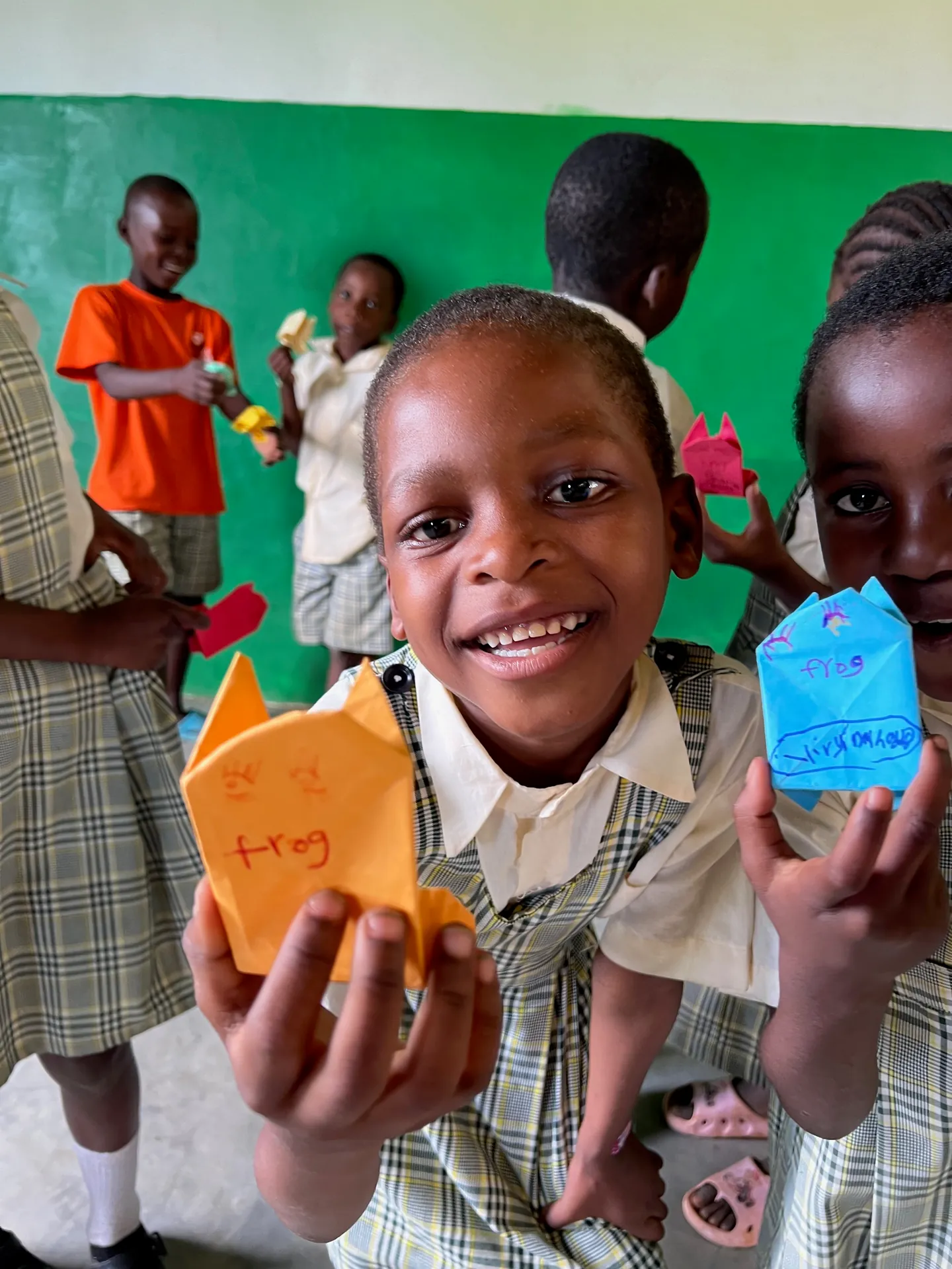 Children learn new English words at a lesson