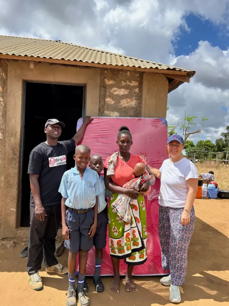 Groceries and a mattress for a mom with a baby and two children