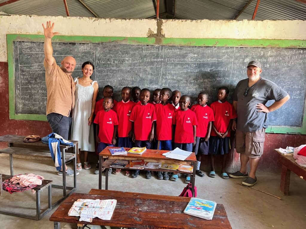 Children in an older classroom before renovation